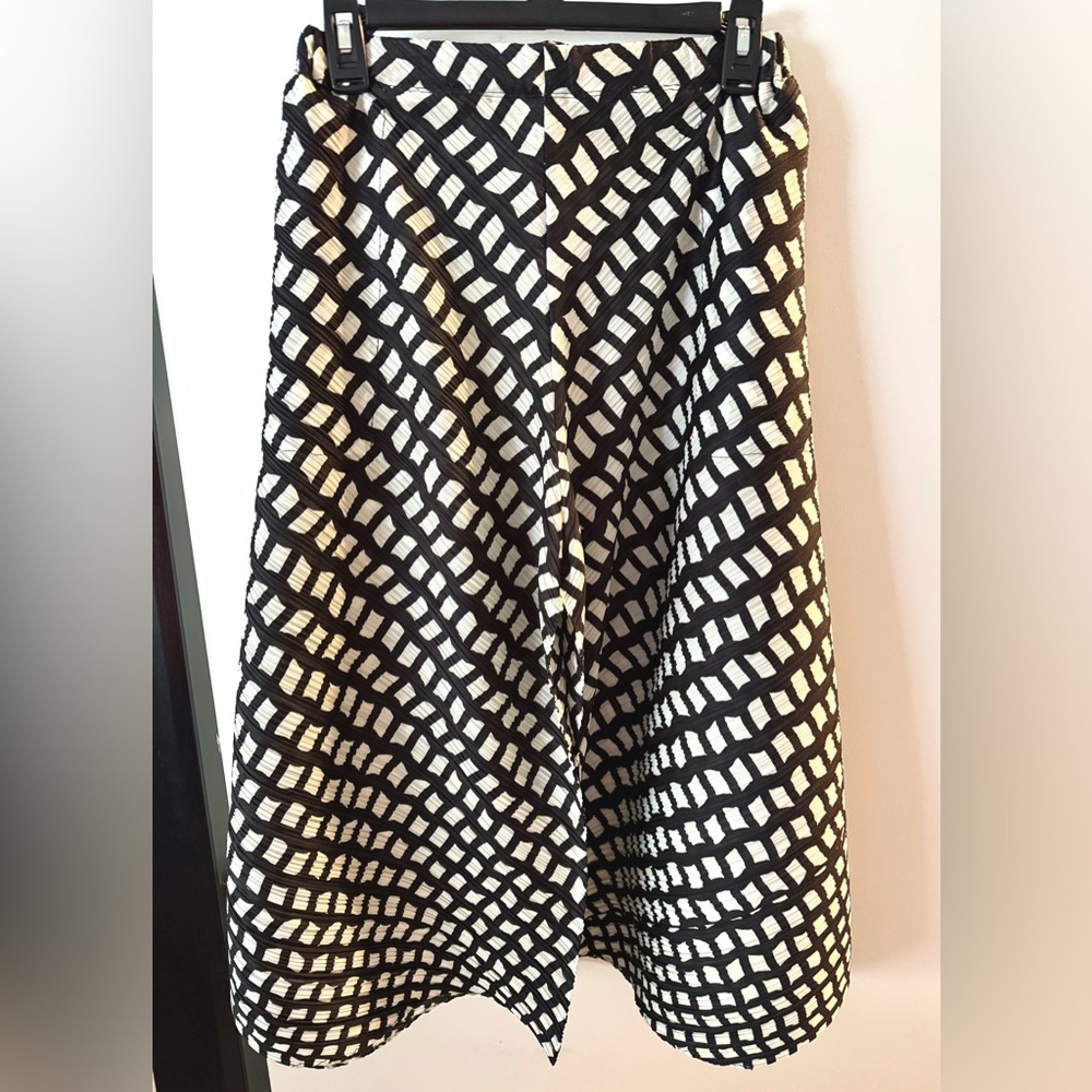 Issey Miyake Pleats Please Black and White Wide Leg Cropped Pants - Size 3 JP